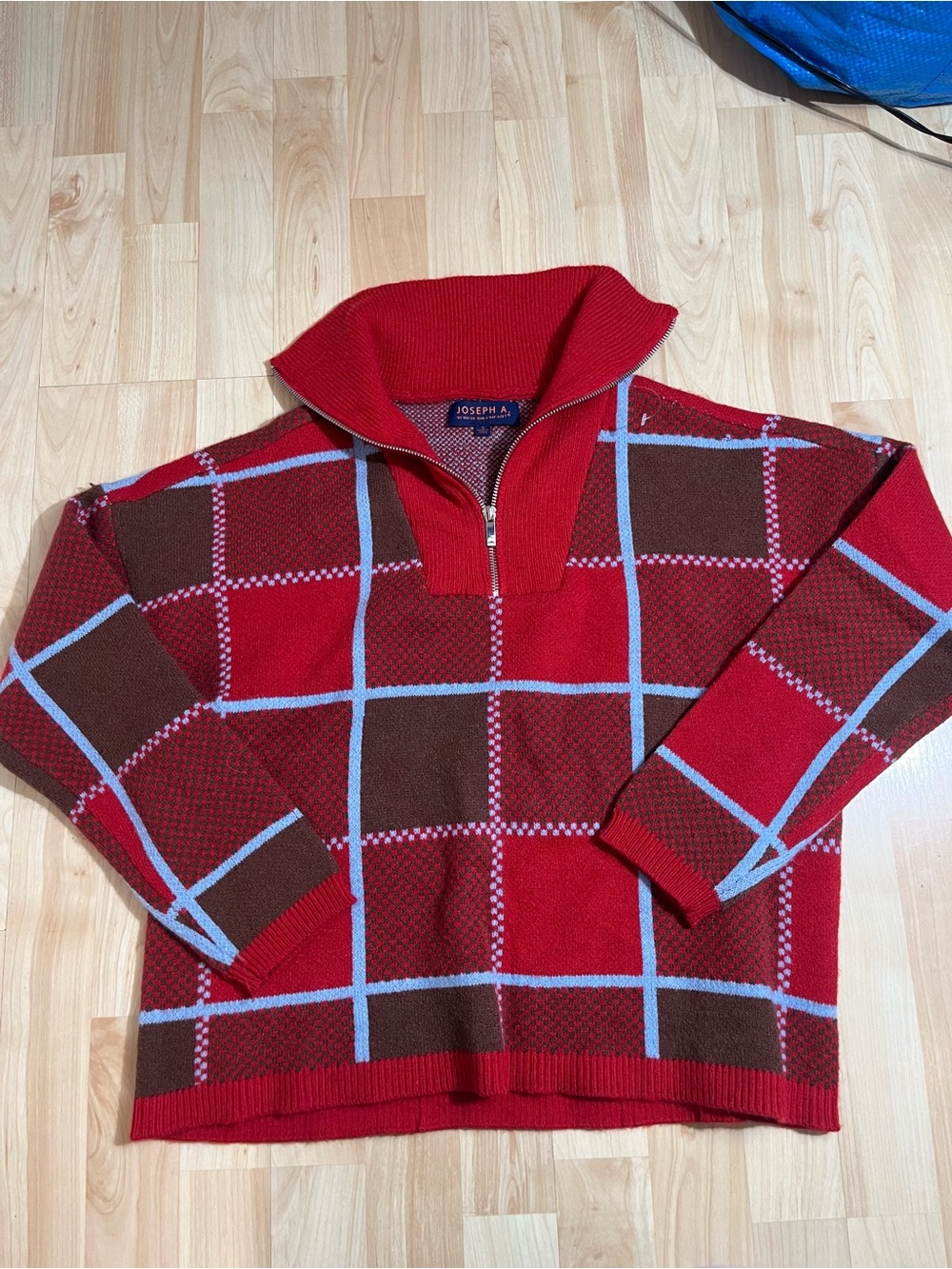 Joseph A Red Plaid Women’s 1/4 zip Sweater size small
